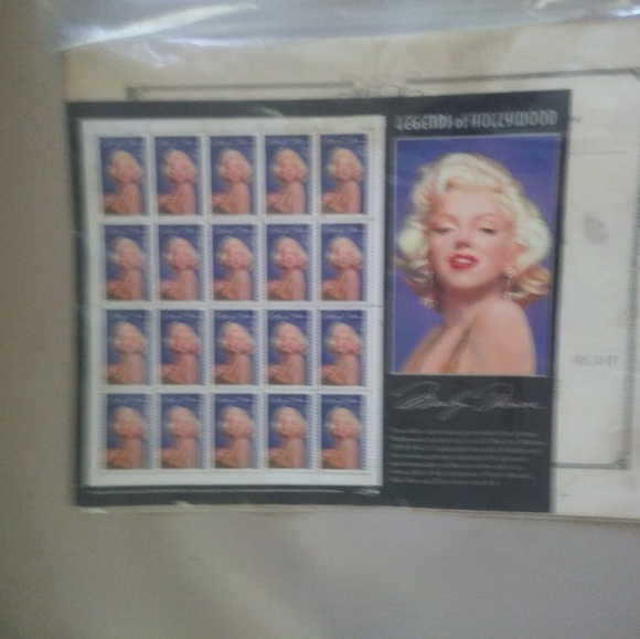 MARILYN MONROE LEGENDS OF HOLLYWOOD .32 CENT STAMP - Picture 4 of 7
